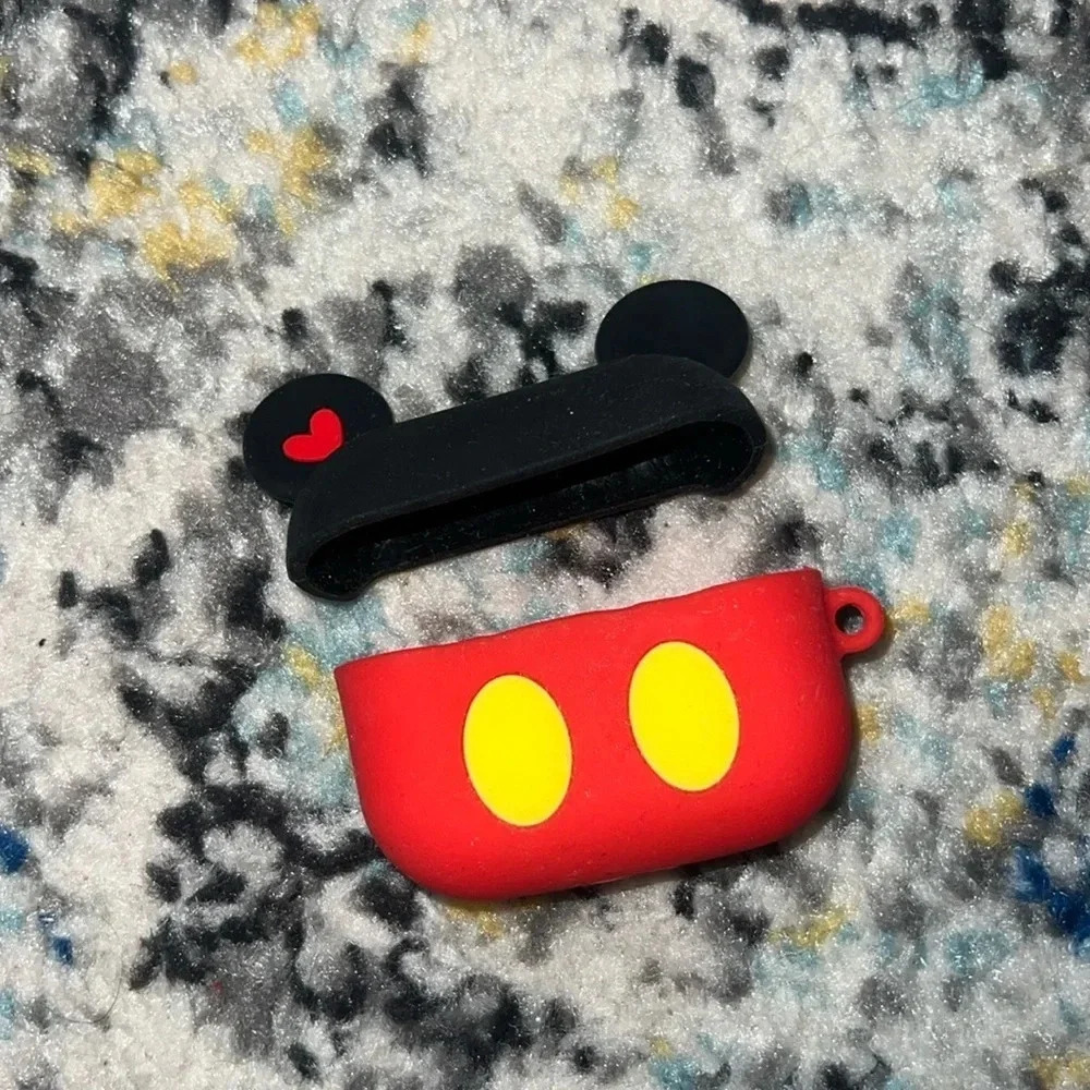💥5/$10💥 Mickey Mouse Apple Airpods Pro Case - Picture 1 of 5